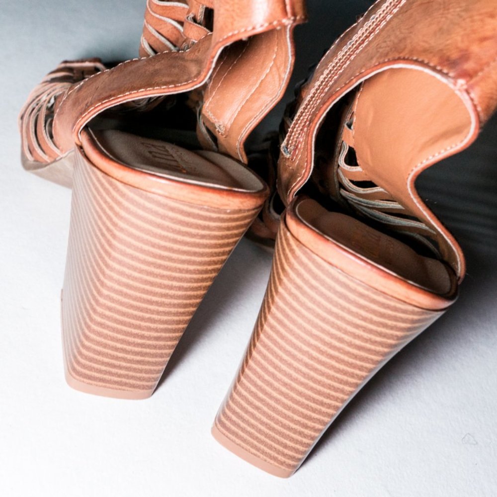 Nwot A.N.A Block Heel + Open Toe - image 4